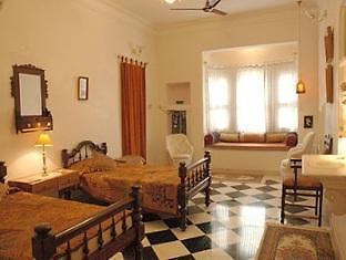 Hotel Pahuna Haveli Udaipur Extérieur photo