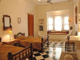 Hotel Pahuna Haveli Udaipur Extérieur photo